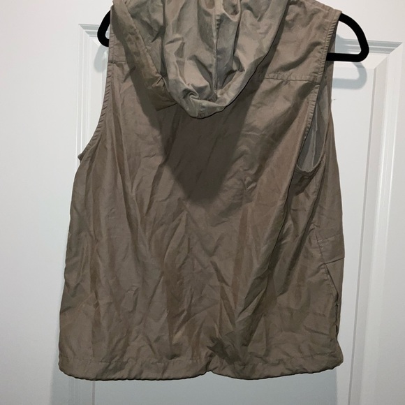 Susquehanna Trail Outfitters Hooded Vest - Picture 7 of 8